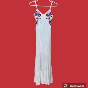 🌹 White Embroidered Floral Gauzy Maxi Dress | XS